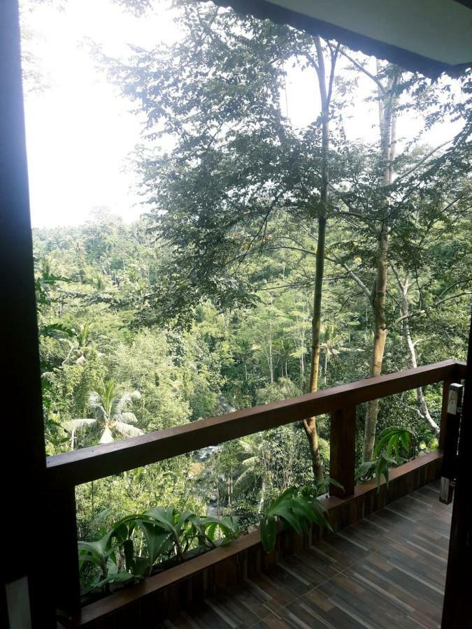 Ubud River Side House Hotel Exterior photo