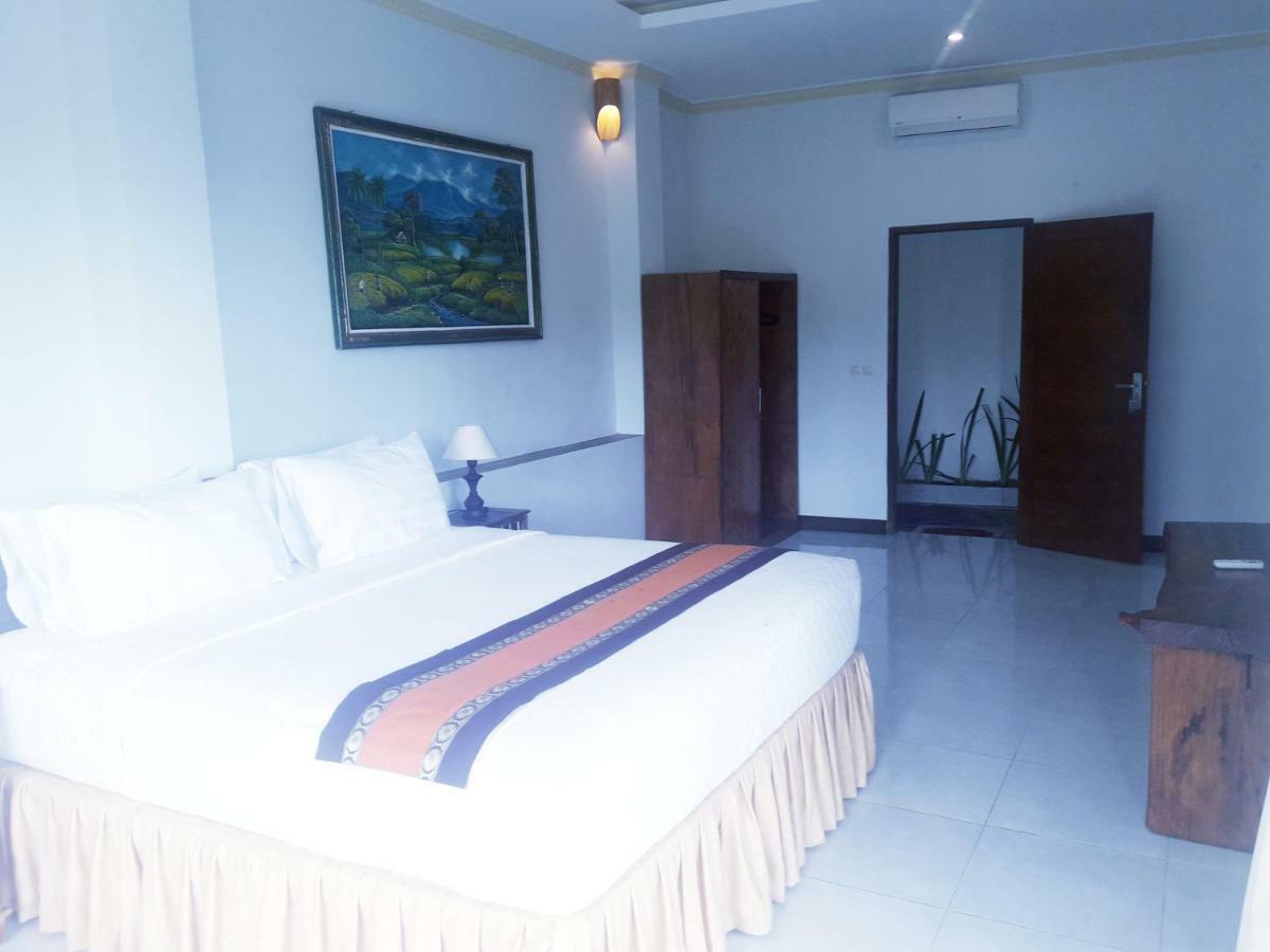 Ubud River Side House Hotel Exterior photo